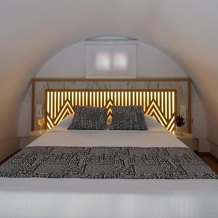 Astir Thira Hotel Тира Экстерьер фото