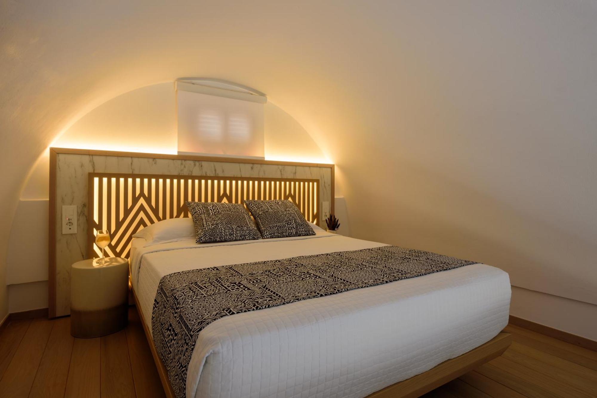 Astir Thira Hotel Тира Экстерьер фото